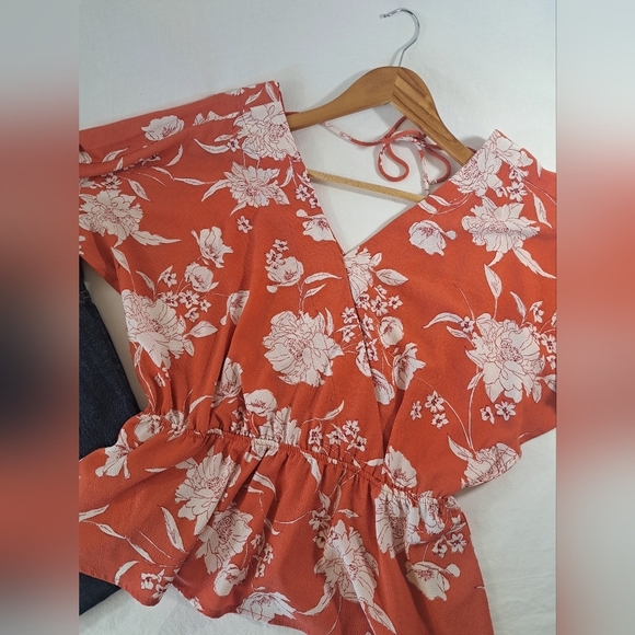 Good Luck Gem Coral Floral Cinched Waist V-Neck Blouse - Size Large - Picture 2 of 7